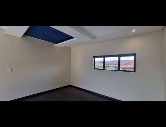 4 BEDROOM FREEHOLD FOR SALE IN IZINGA